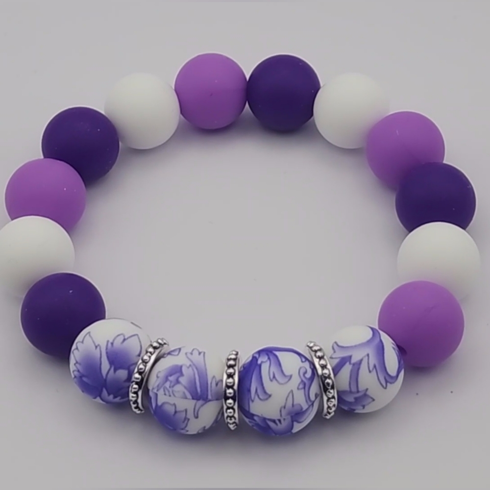 Purple silicone beaded stretch bracelet Design by FreeSpirit (Me!) - Picture 3 of 12